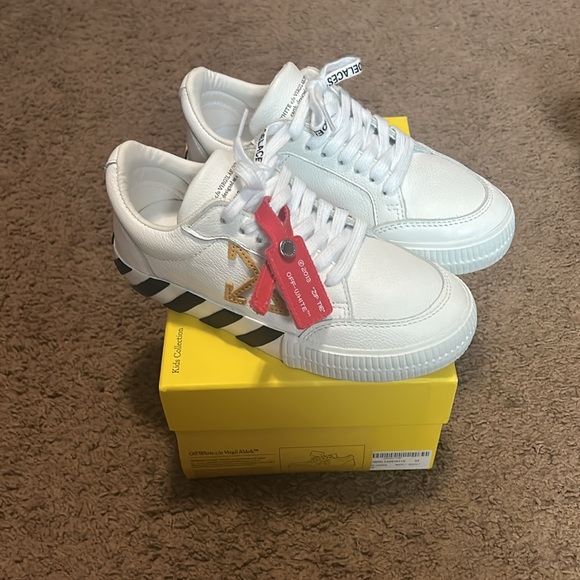 Off-White Kids Sneakers